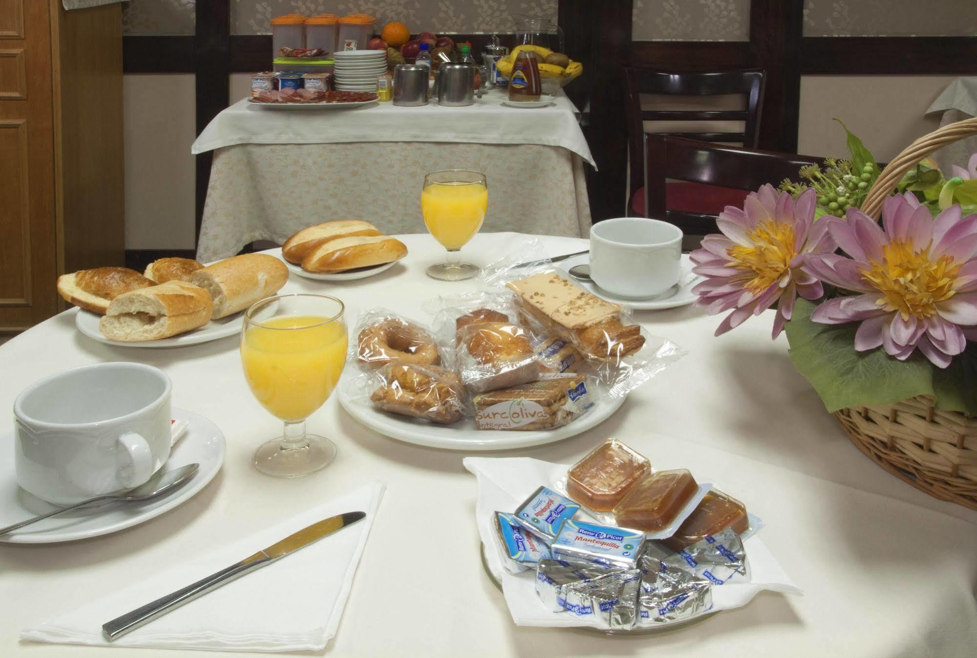 Hotel Castilla خيخون المظهر الخارجي الصورة
